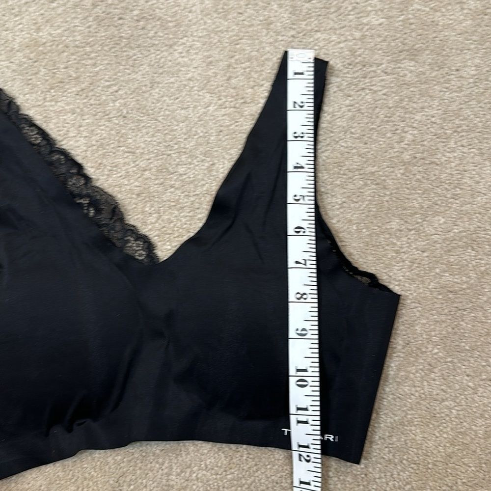 Tahari Black Lace Laser Cut Bralette Size Medium: Suggested 36 A-B or 34 C-D - Picture 5 of 6